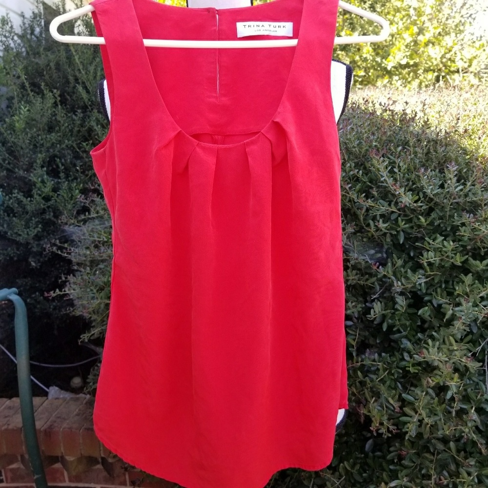 TRINA TURK red silk pleat back zip tank top